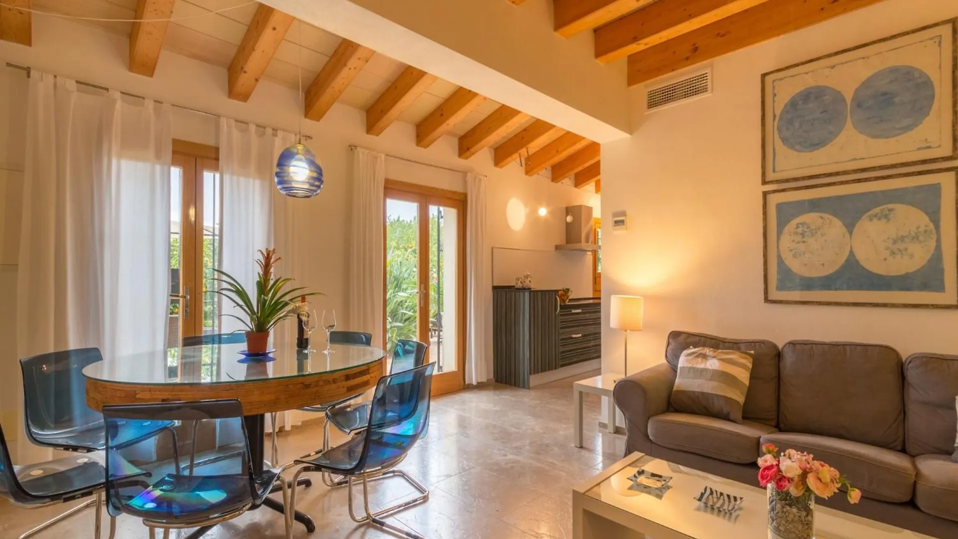 Picturesque Country House In Buger Holiday home